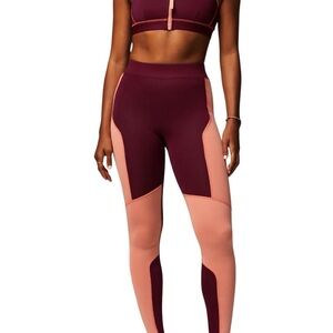 NWOT| 2 PC. Set| Fabletics| Zip Sports Bra (M) & High-Waisted Leggings (Small)